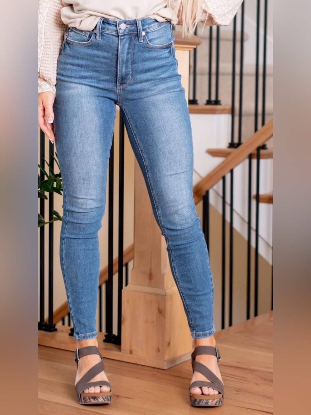 Judy Blue Skinny Fit Jeans // Medium Wash // 11/30